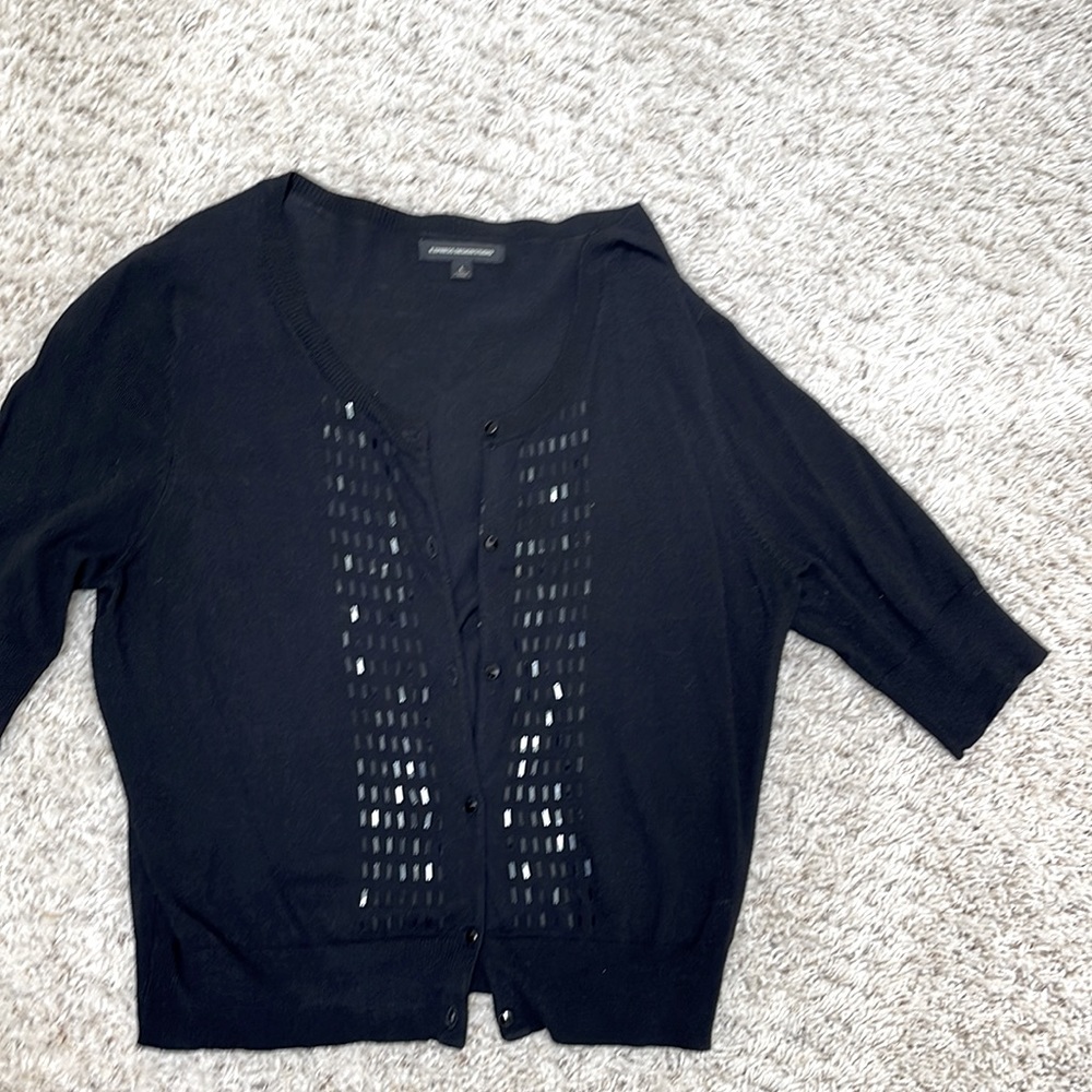 3/4 sleeve sweater with buttons
